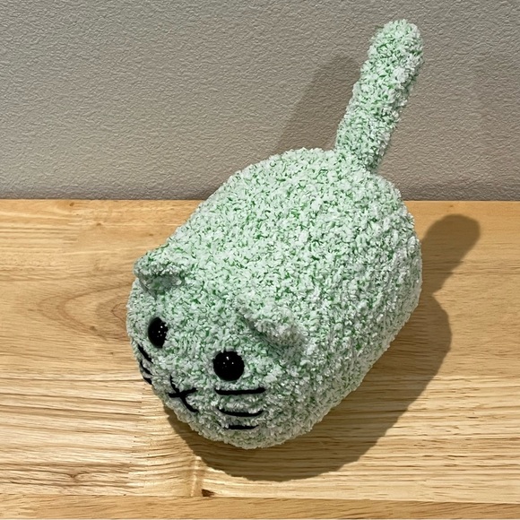 New Crochet Plushie Loaf Cat Green & White (Large) - Picture 2 of 8